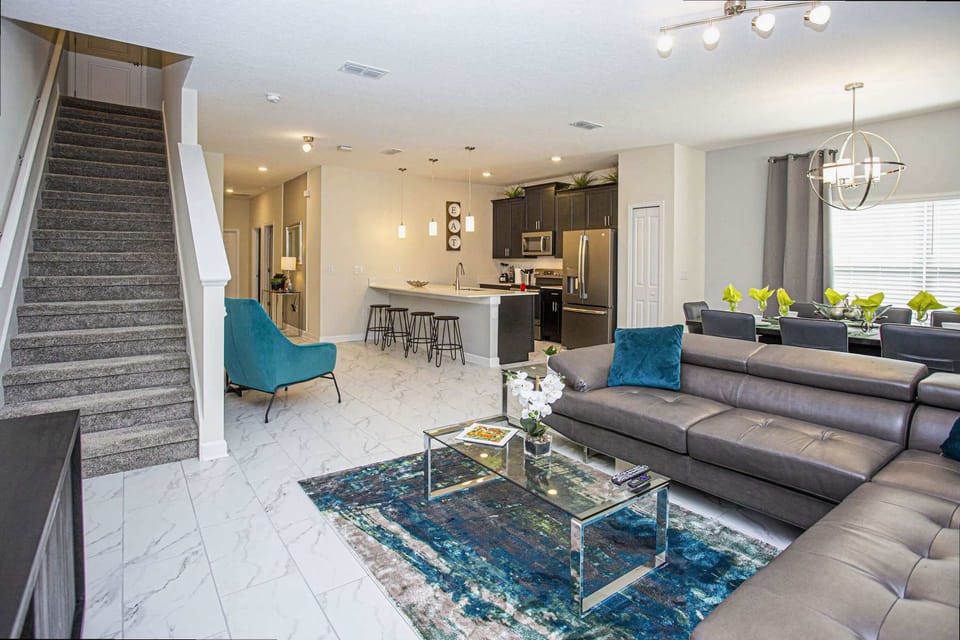 House | 5 bedrooms, desk, Internet