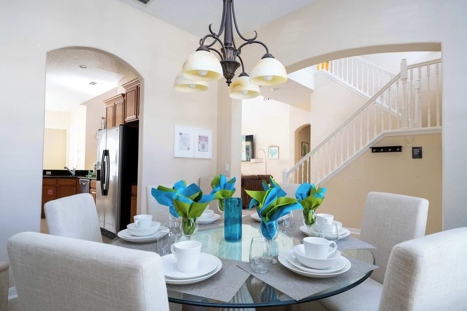 House | 5 bedrooms, desk, high-speed internet