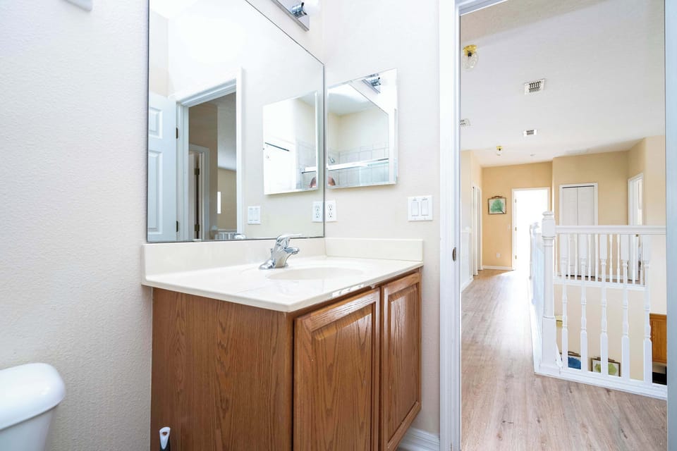 House | 5 bedrooms, desk, high-speed internet