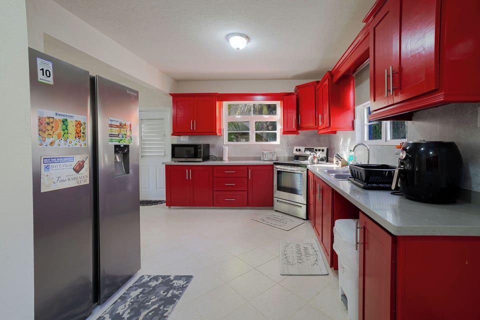 Apartment, Balcony, Garden View | Private kitchen | Toaster