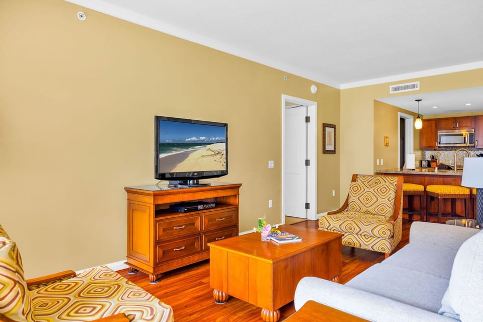 Gather in a bright living room perfect for family time HKK-245