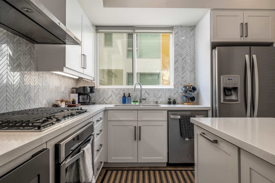 Fully equipped kitchen