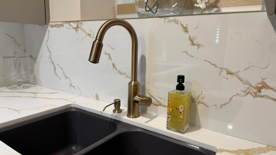Sink+Faucet