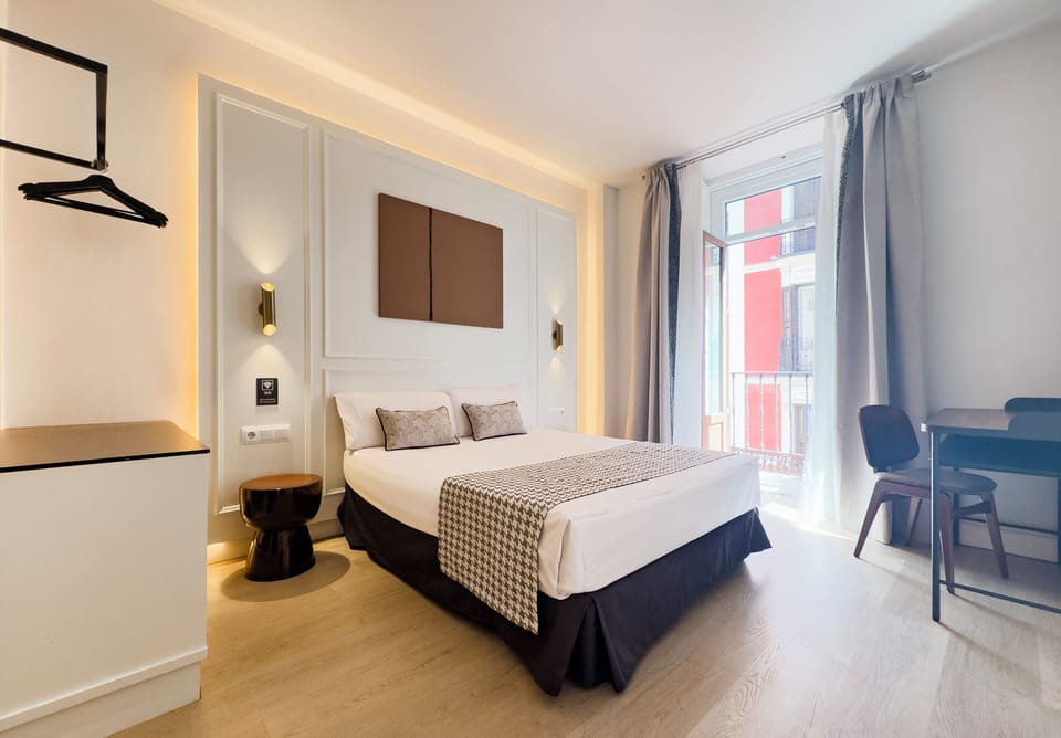 Comfort Room | In-room safe, blackout drapes, soundproofing, iron/ironing board