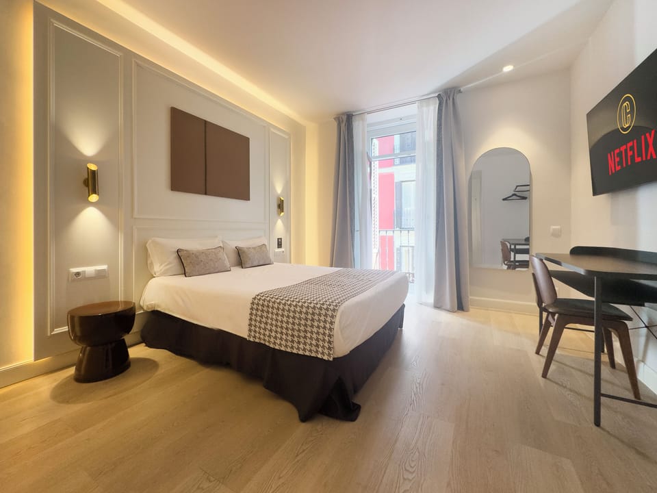Standard Double Room | In-room safe, blackout drapes, soundproofing, iron/ironing board