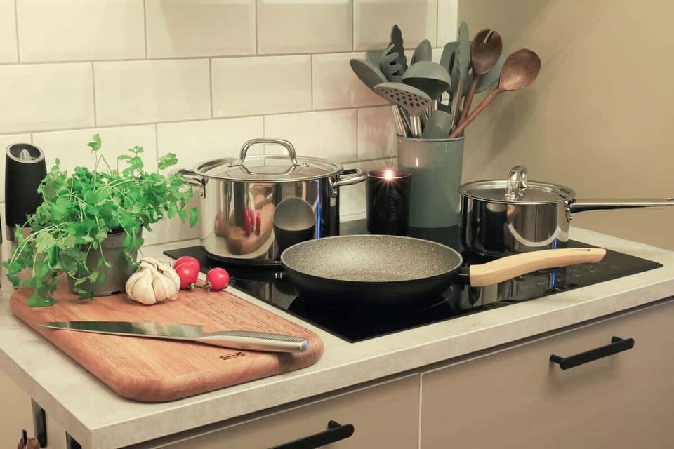 We have a fully equipped kitchen where you will find cooking wear, baking equipment and  appliances: Air Fryer, toaster, waffle and sandwich maker, blander and more. You will find everything that you need to create a nice home cooked meal. 