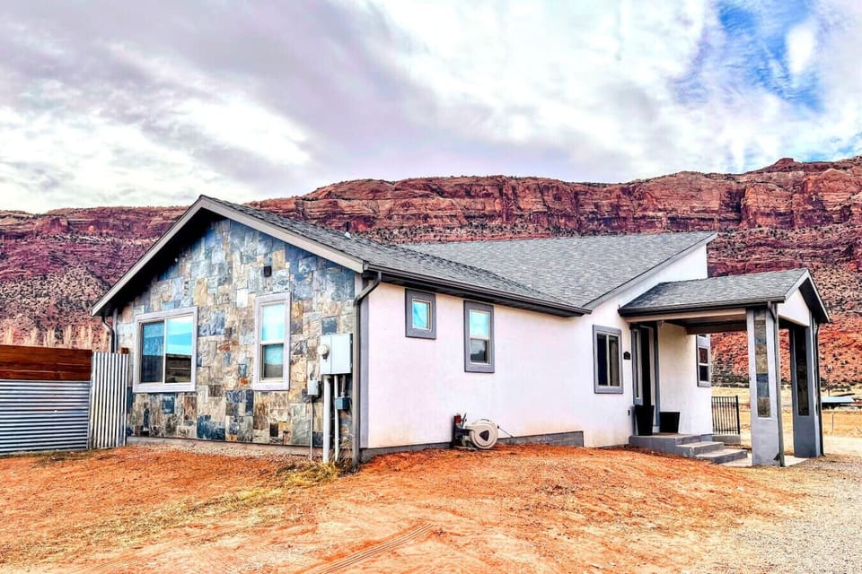 Moab Ranch exterior with Moab Rim and La Sal Mountain views