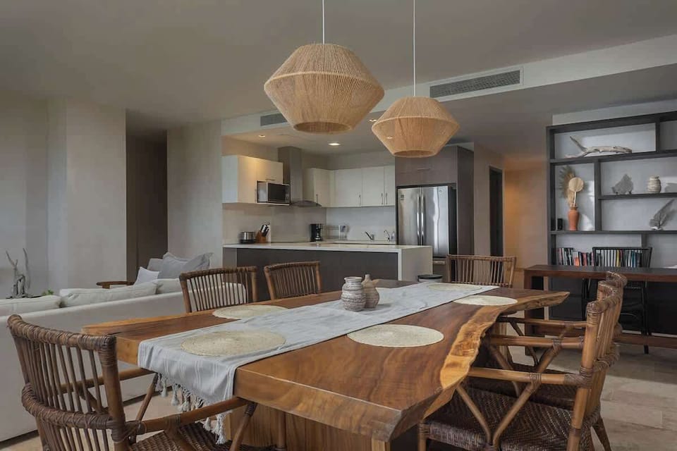 Spacious dining area 