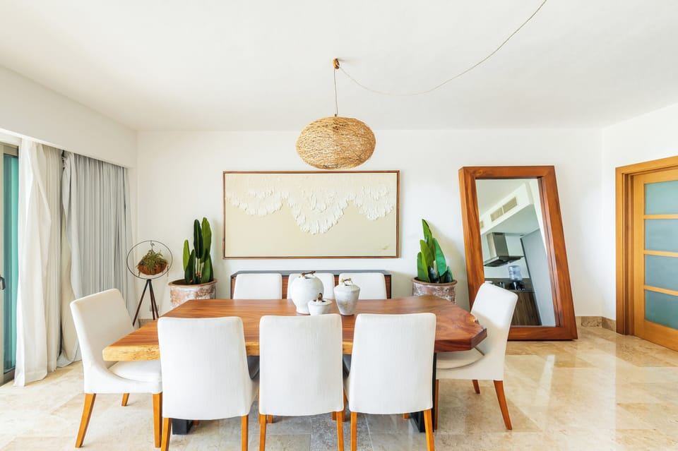 Exclusive Penthouse, Sea View | Dining room