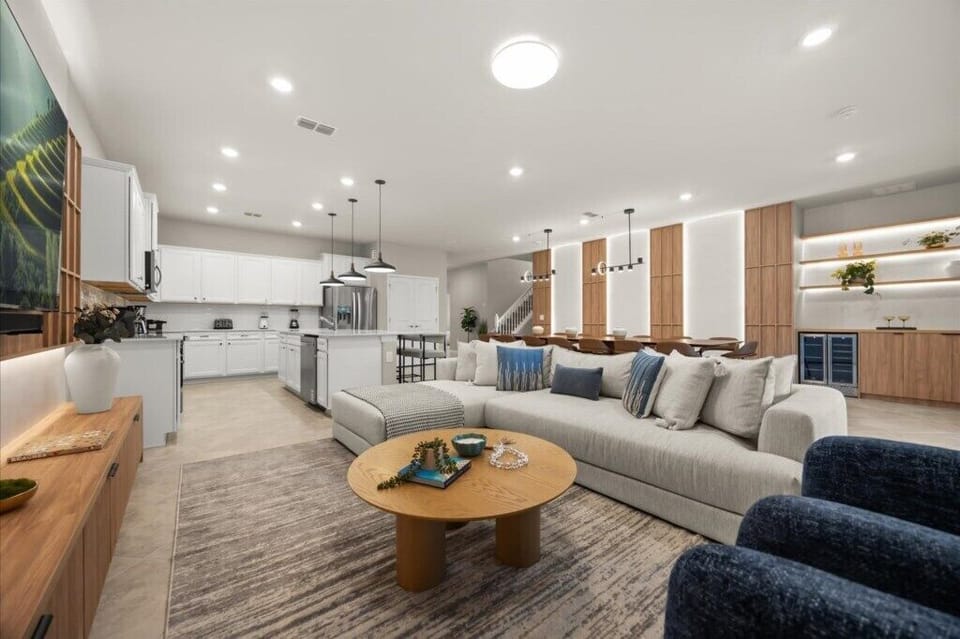 15923 Cape Coral Lp (2).jpg