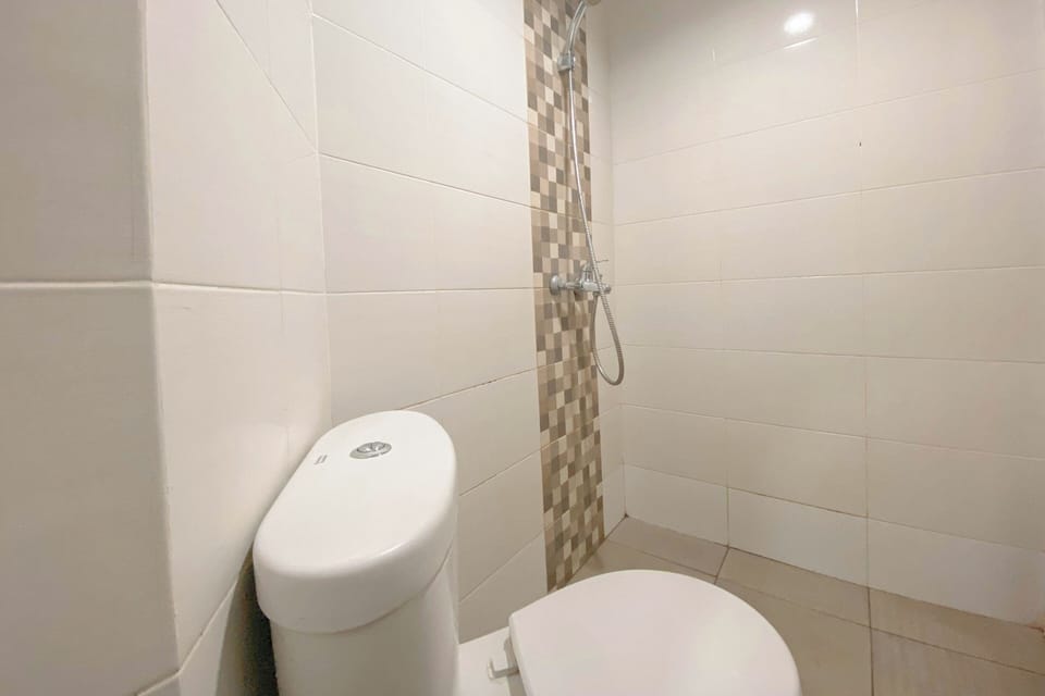 Standard Studio | Bathroom