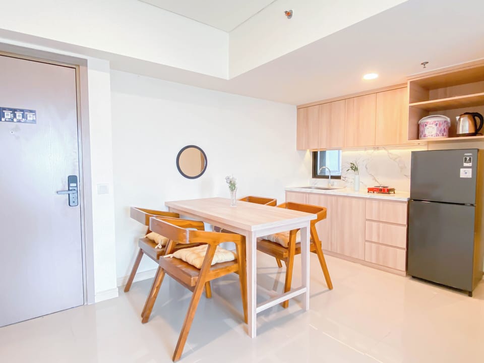 Standard Apartment | In-room dining