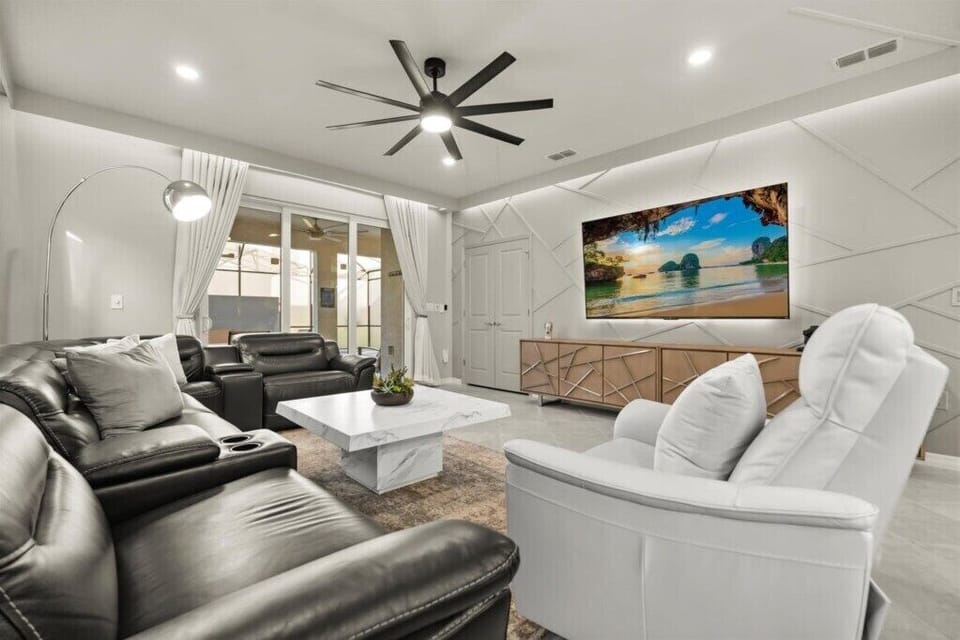 15890 Cape Coral Loop  (4).jpg