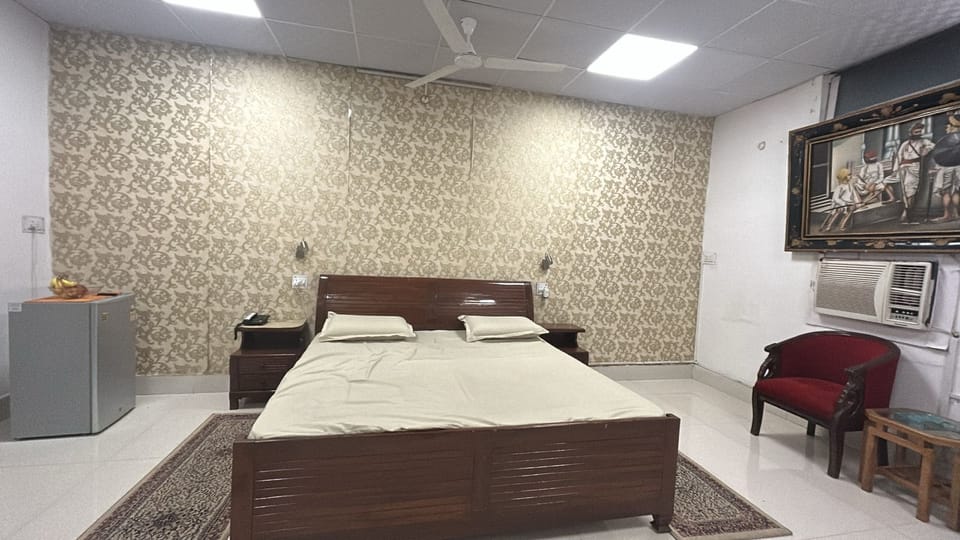 Comfort Single Room, Multiple Beds, Balcony, City View | Desk, laptop workspace, free WiFi