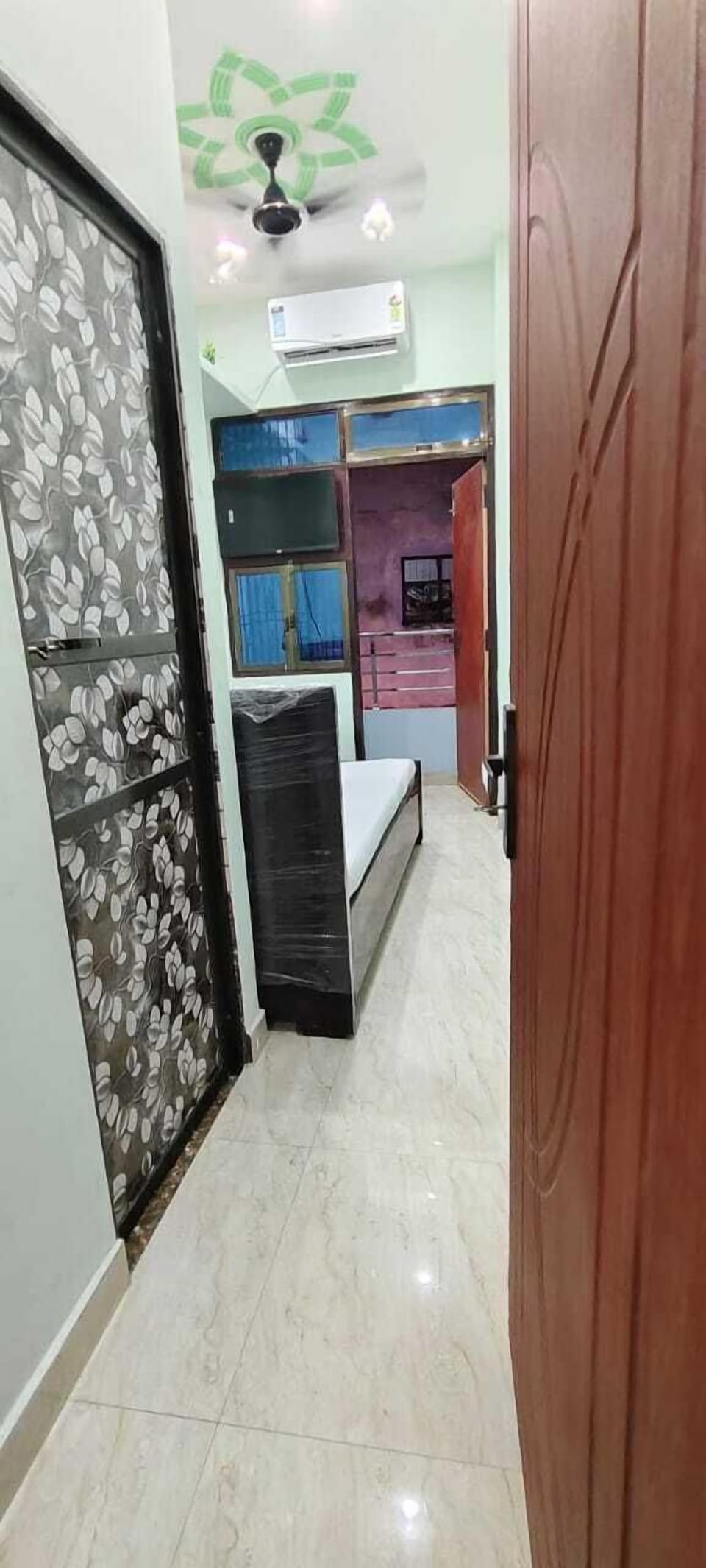 Comfort Single Room, Multiple Beds, Balcony, City View | Desk, laptop workspace, free WiFi