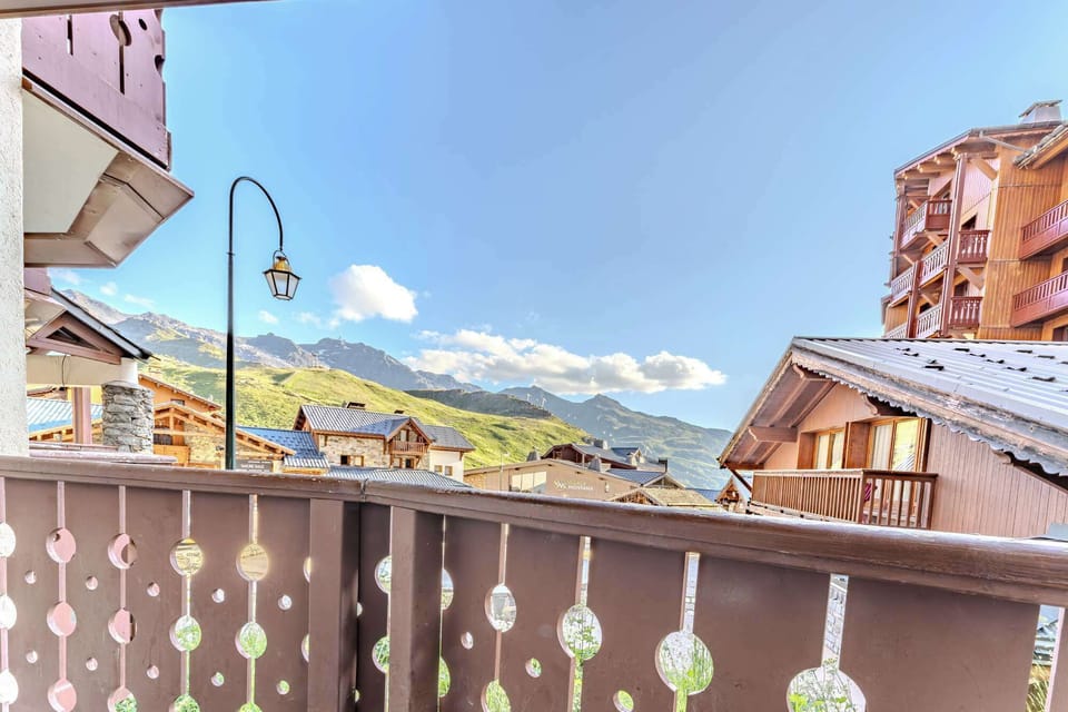 Step out onto your private balcony for postcard views of Val Thorens village and the stunning mountain peaks beyond