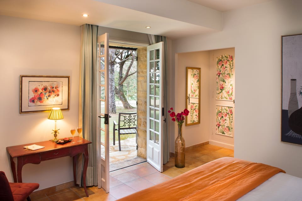 Prestige Double Room | Minibar, individually decorated, individually furnished, desk
