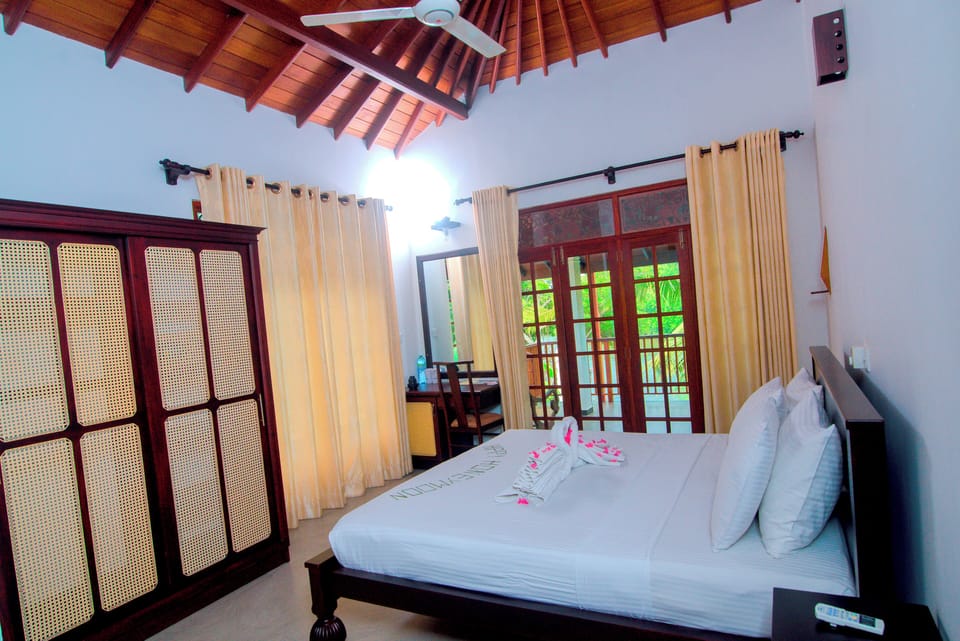 Premium bedding, pillowtop beds, minibar, in-room safe
