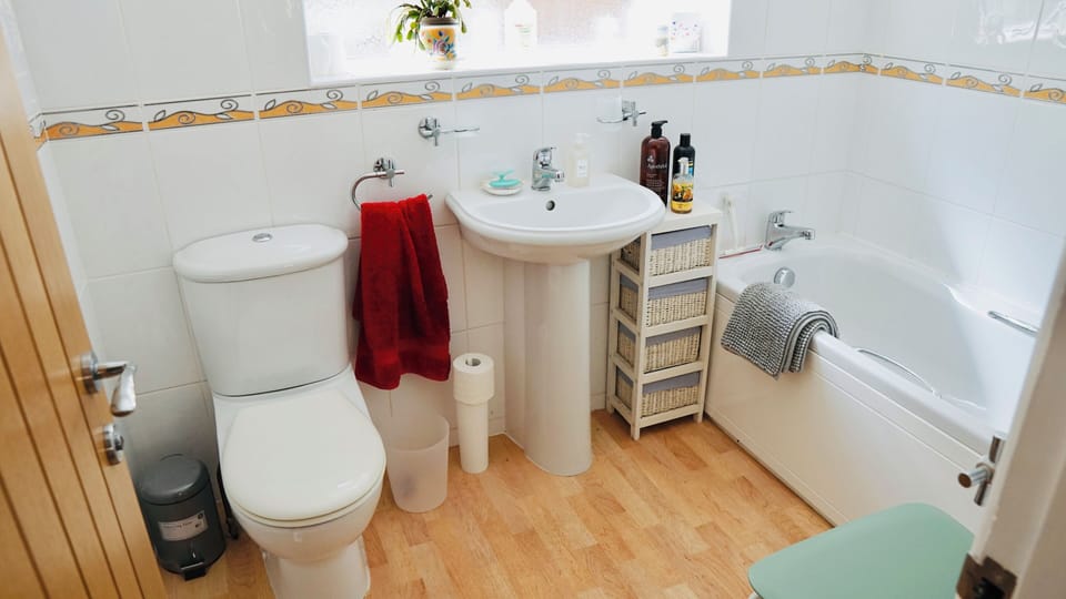 Ground floor bathroom