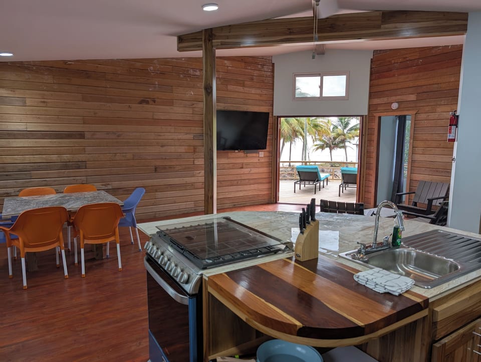 Full size stove / oven and sink. 2 small fridges.