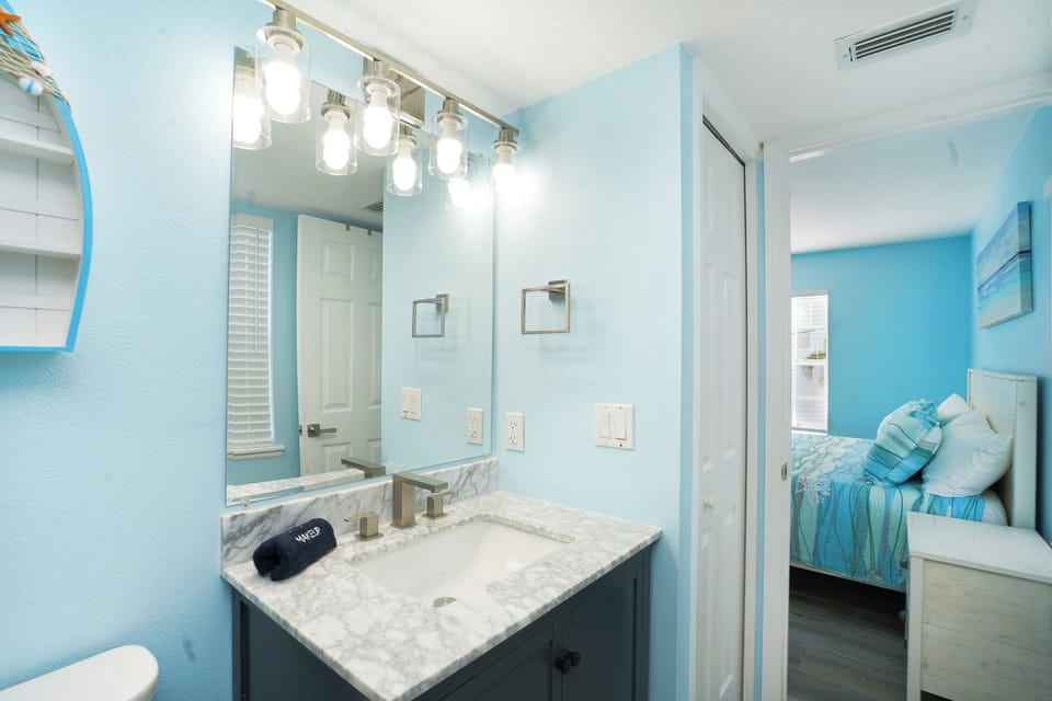 ensuite bathroom for bedroom 1