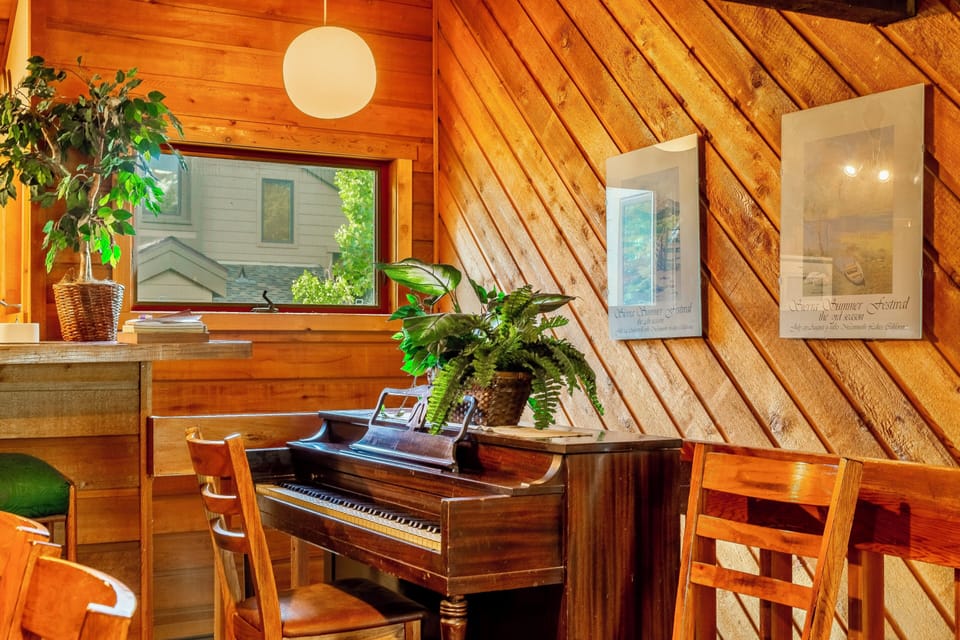 Property has a piano for playing.