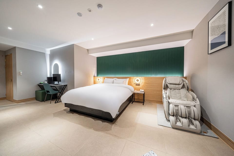Deluxe Double Room | Free WiFi