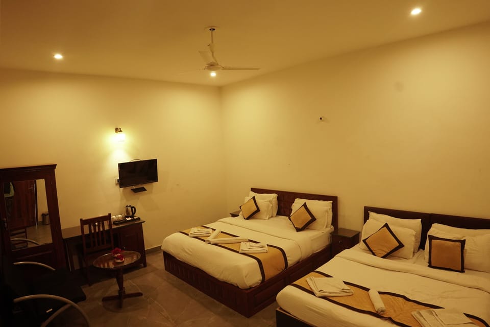 Comfort Double Room | Desk, laptop workspace, WiFi (free)