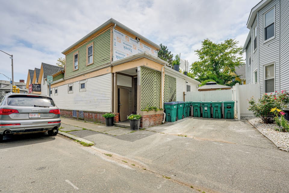 Parking | Driveway (1 Vehicle) | Free Street Parking (2 Vehicles)