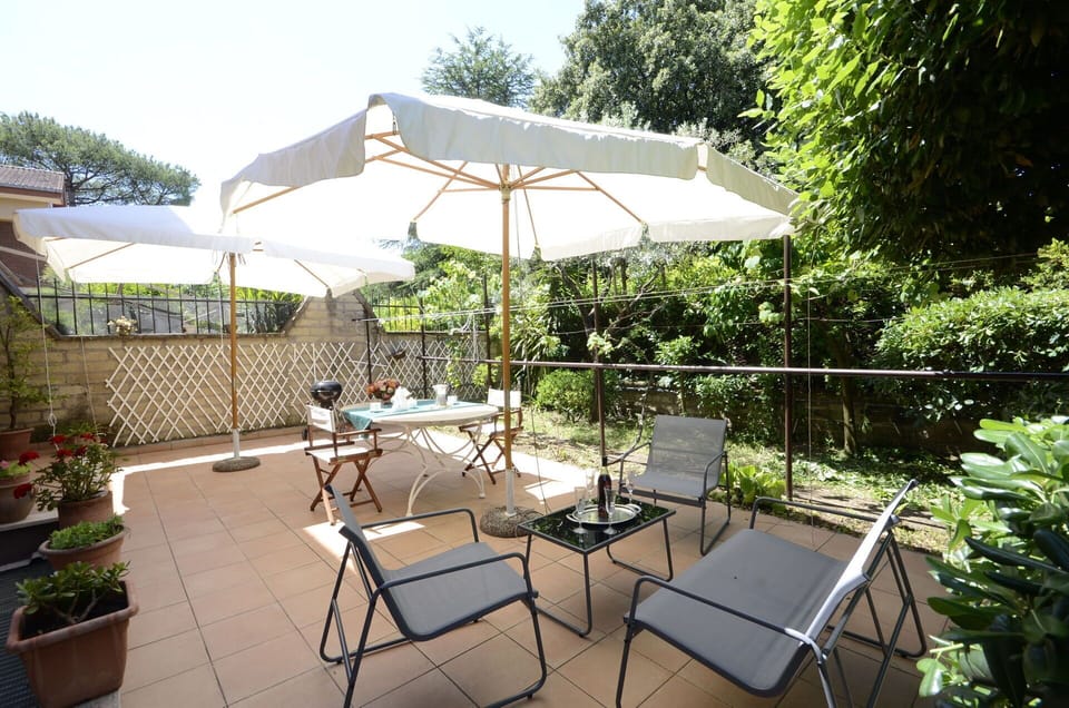 Balcony / Terrace / Patio, Building Exterior