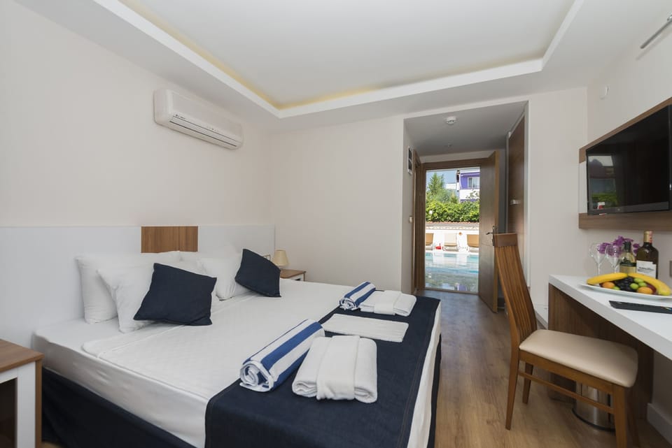 Minibar, in-room safe, soundproofing, free WiFi
