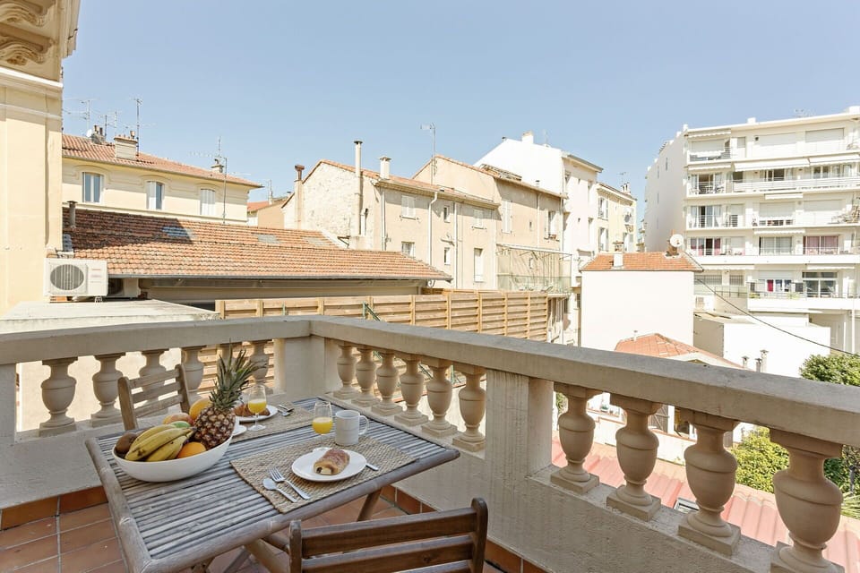Balcony / Terrace / Patio