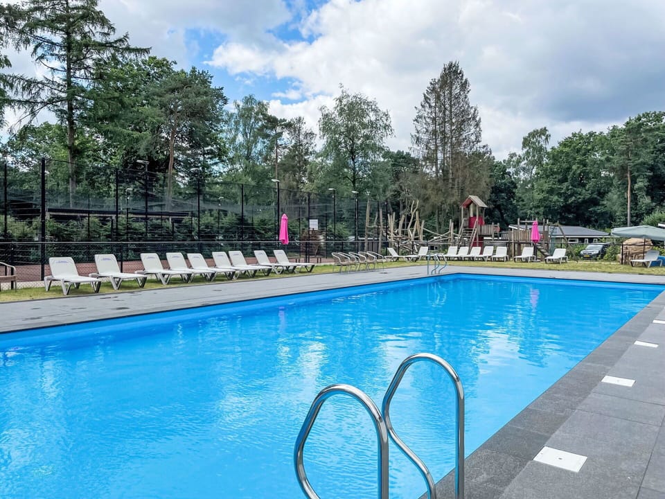 Swimming Pool, Leisure, Recreation, Outdoor Furniture, Resort, Shade, Park, Leisure Centre, Resort Town, Vacation