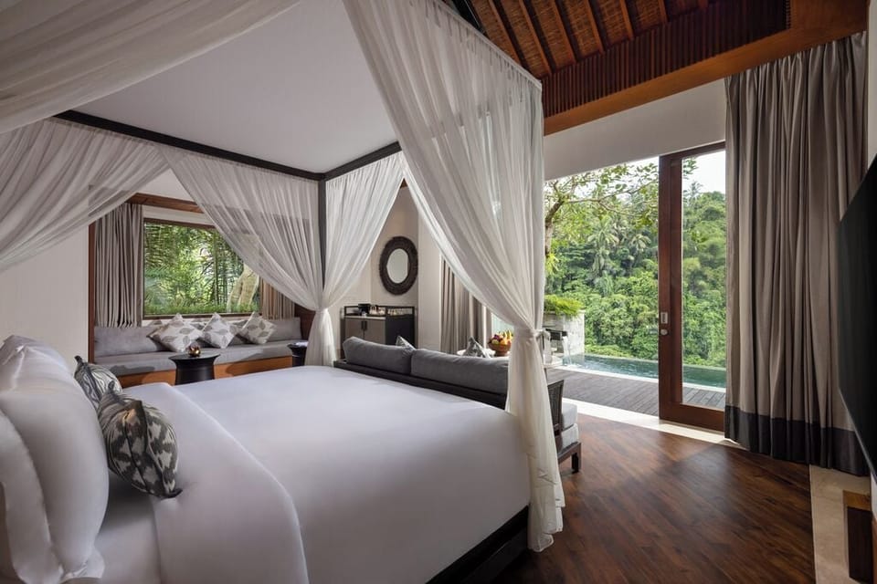 Grand Villa, 3 Bedrooms, River View | In-room safe, desk, iron/ironing board, free cribs/infant beds