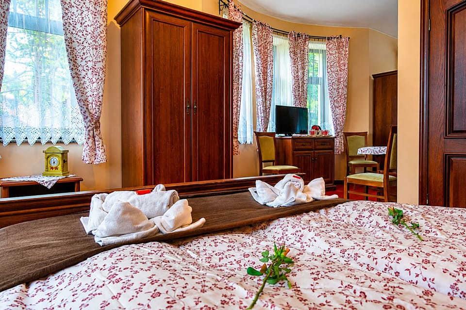 Quadruple Room, Garden View | Iron/ironing board, free WiFi, bed sheets