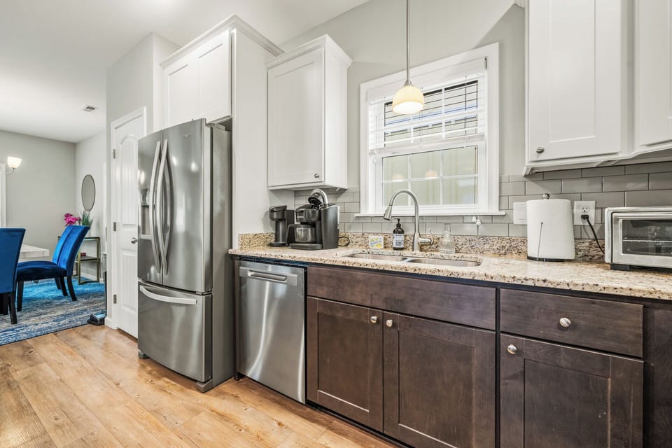First Level Full Kitchen