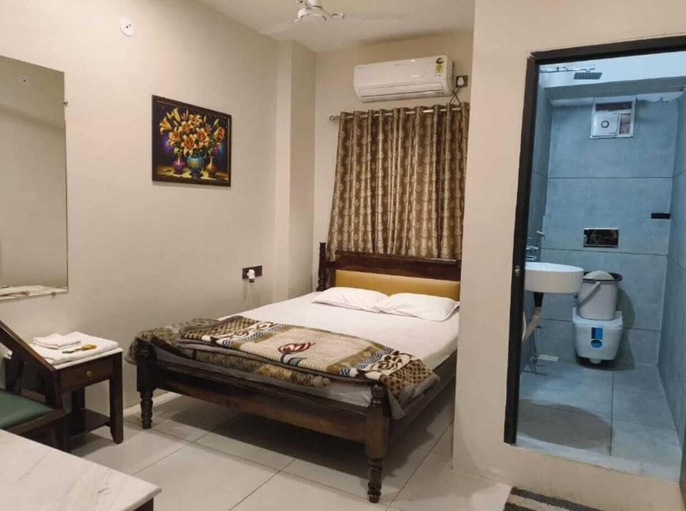 Standard Double Room | WiFi (free)