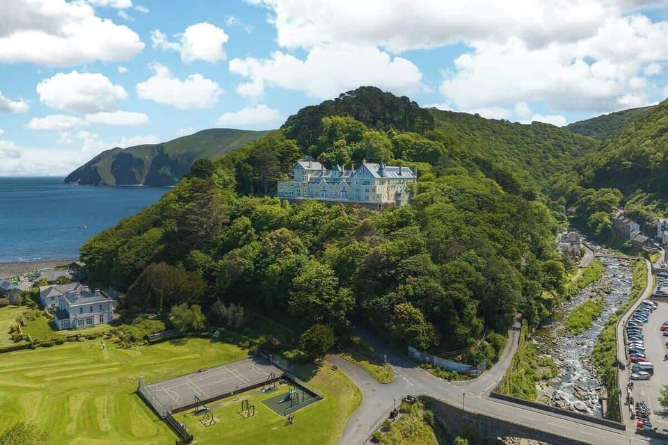 The newly-renovated Tors Hotel is surrounded by beautiful landscape and brilliant attractions suitable for everyone.