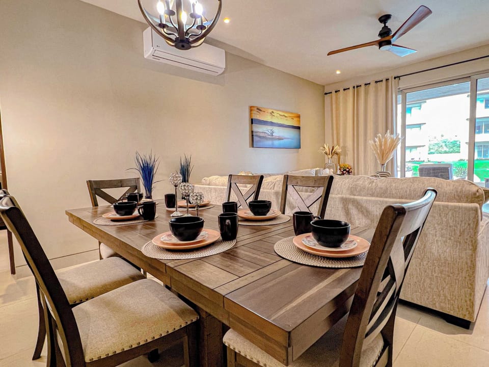 Enjoy delicious meals in this inviting dining area.
