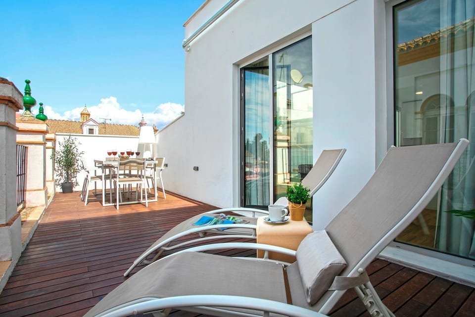 Apartment (3 Bedrooms) | Outdoor dining