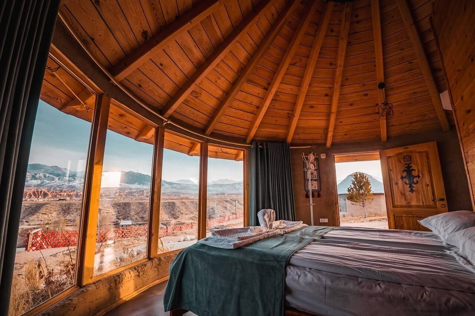 Traditional Double Room, Lake View | WiFi (free)