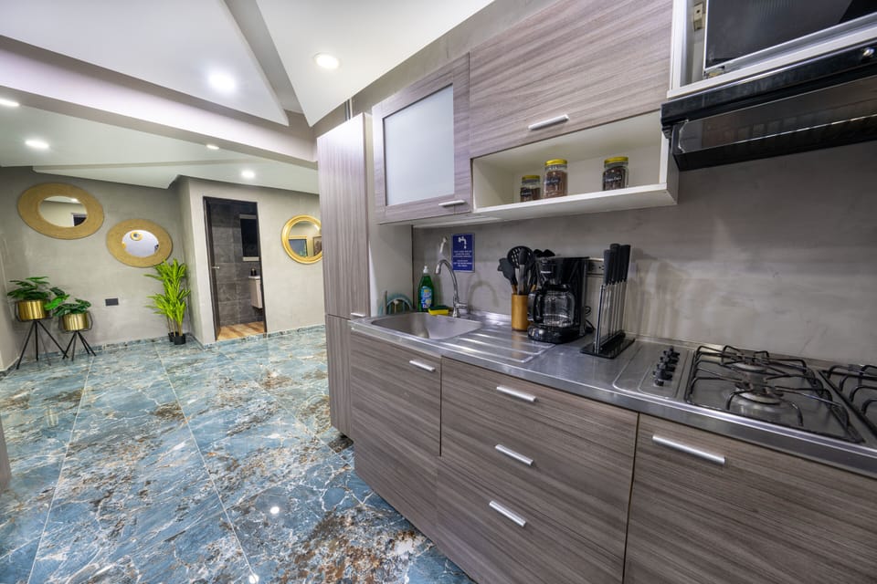 full kitchen