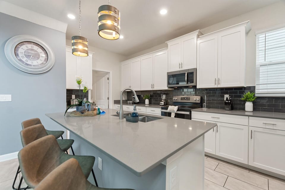 Kitchen with Microwave, Stove & Island