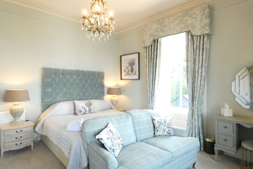 Luxury Suite, Sea View | In-room safe, iron/ironing board, free WiFi