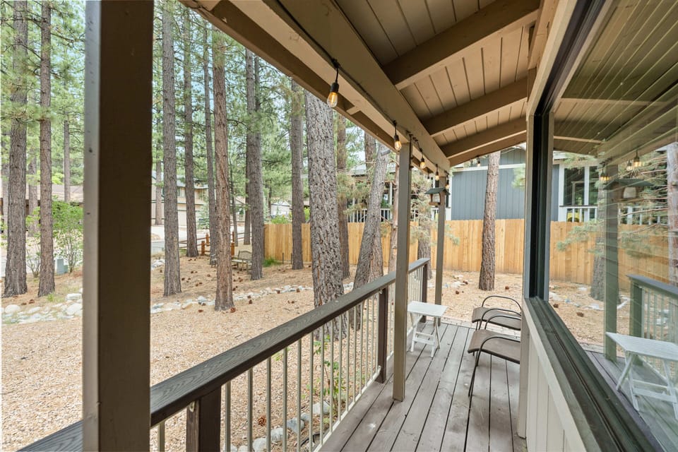 Signature Cabin, 3 Bedrooms, Non Smoking, Kitchen | Terrace/patio