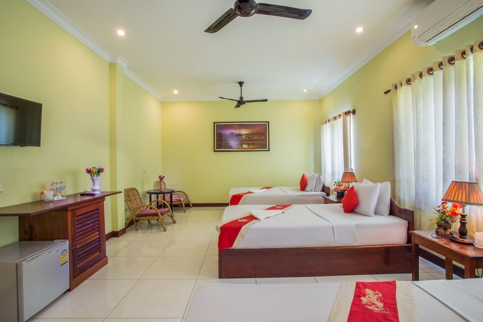 In-room safe, desk, free WiFi, bed sheets