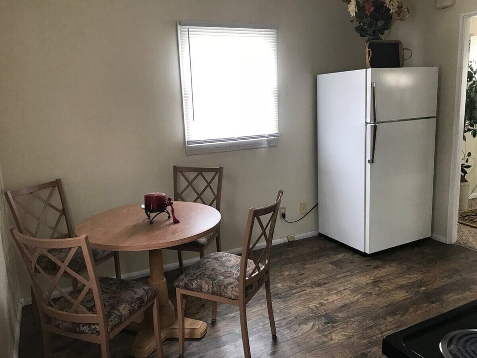 Classic House, Private Bathroom, Mountain View | Shared kitchen