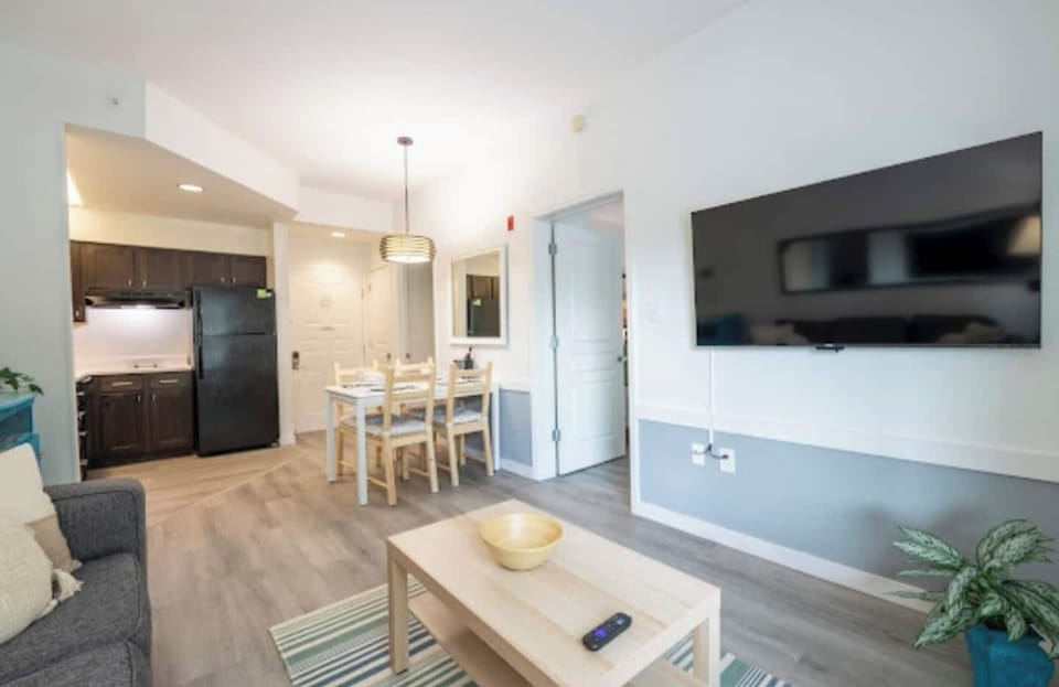 Spacious Living room with dining room and Kitchen