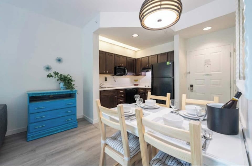 Spacious Living room with dining room and Kitchen