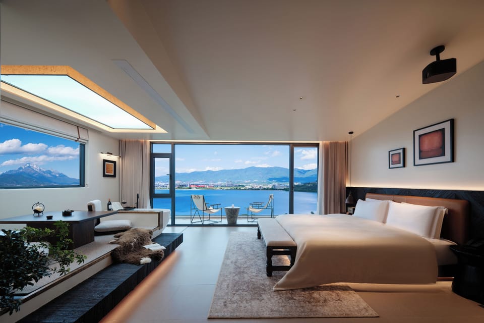 Superior Double Room, Lake View | Premium bedding, minibar, in-room safe, desk